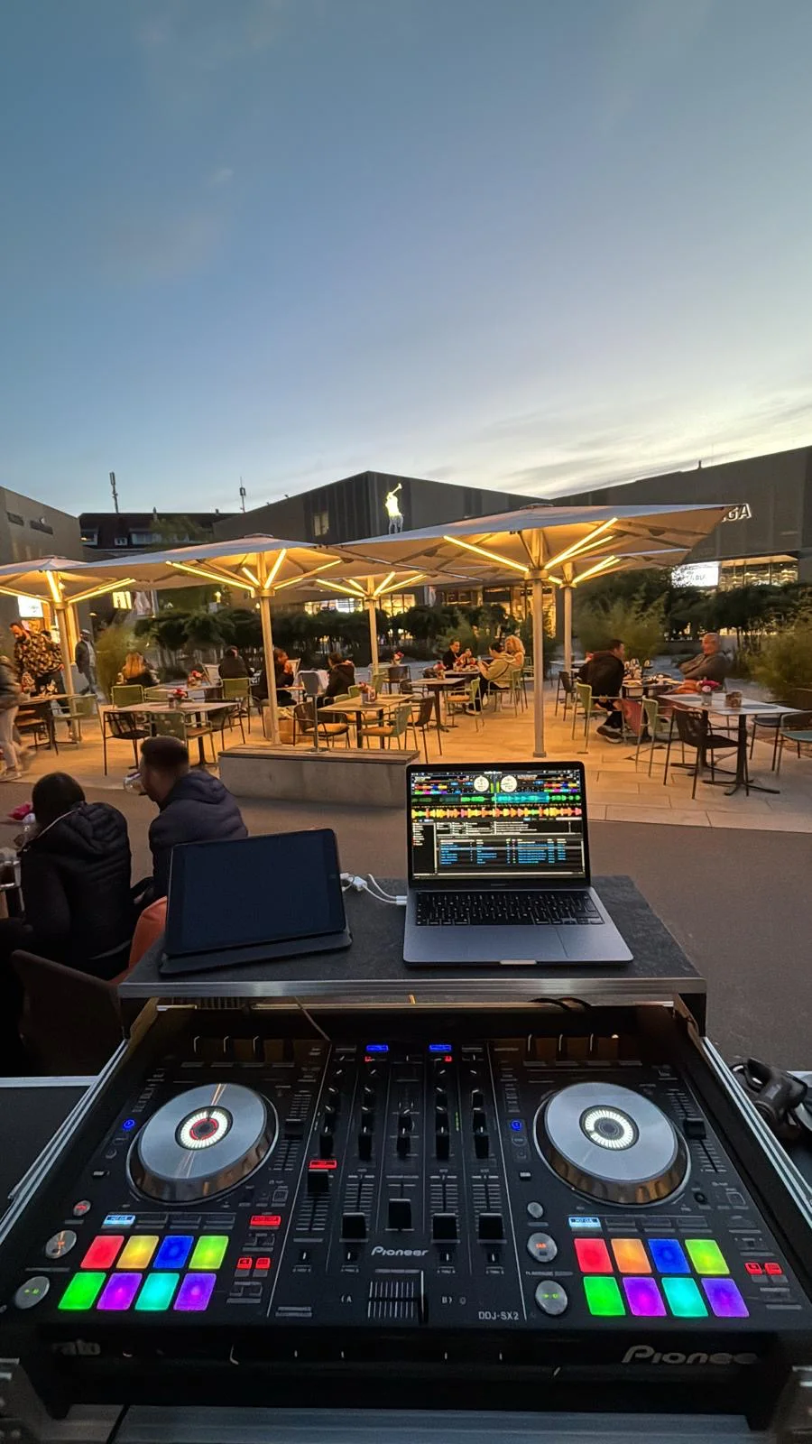 Elegant sunset event setting